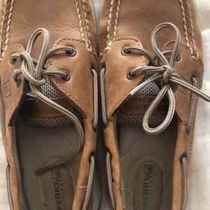 Women’s sperry’s